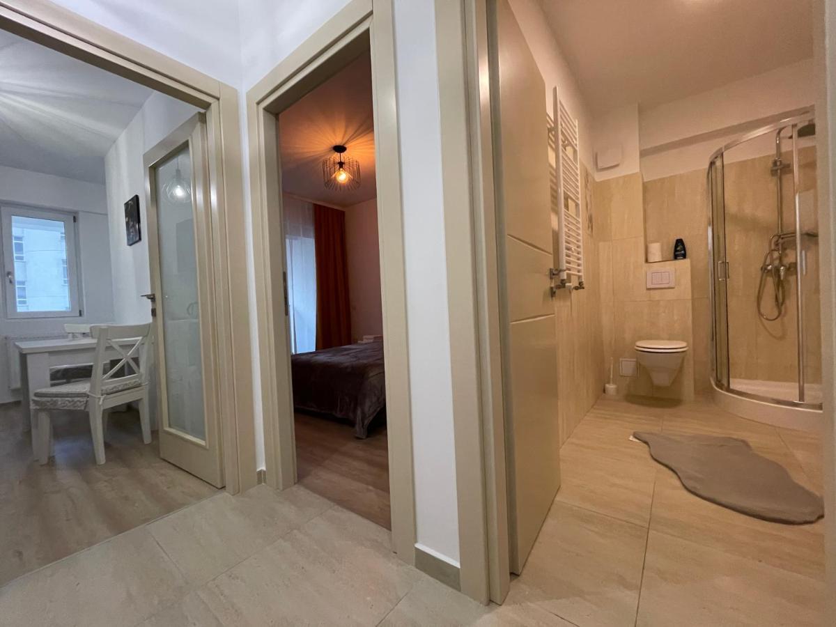 Luxury Q Residence Near Center Яссы Экстерьер фото